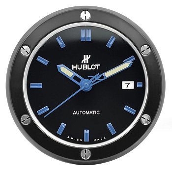 Настенные часы Hublot Classic Fusion